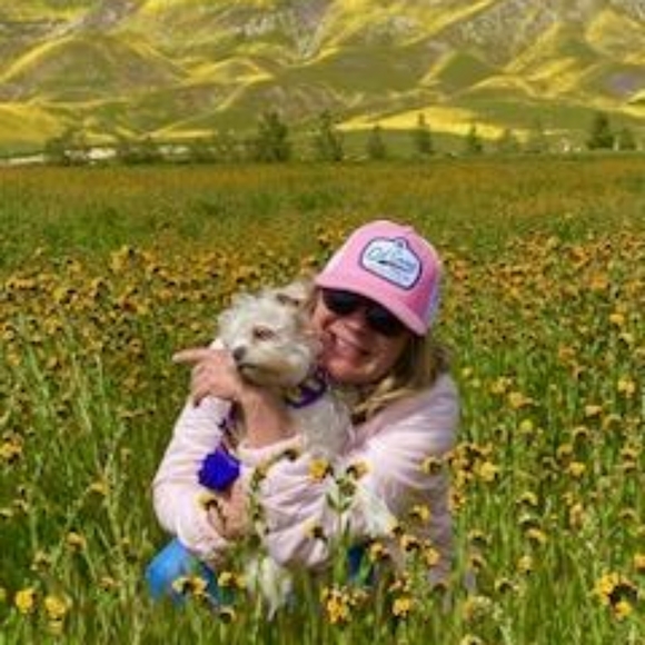 Meet your Posher, Shelly - Picture 3 of 3